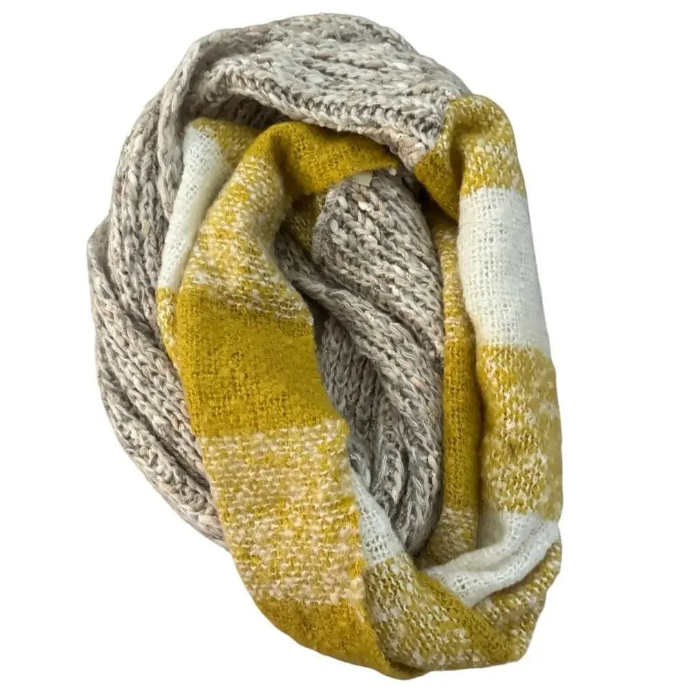 Sleeping On Snow Womens Scarf Multicolor Striped Chunky Knit Winter One Size